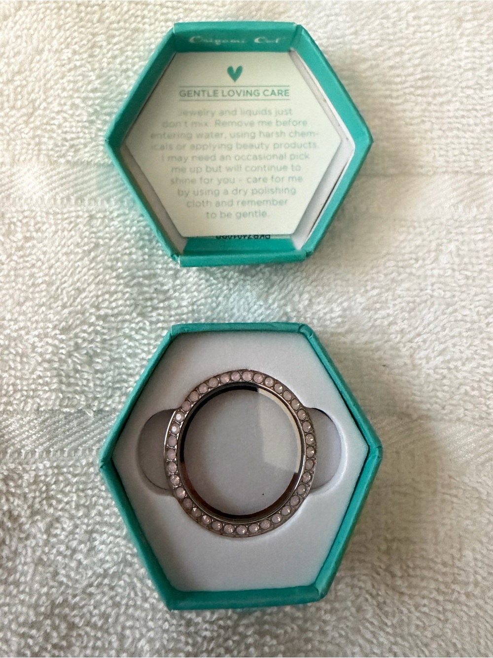 Origami Owl Silver Ring with Pink Crystals